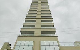 Apartamento Itapema, a 10 minutos do Mar MeiaPraia
